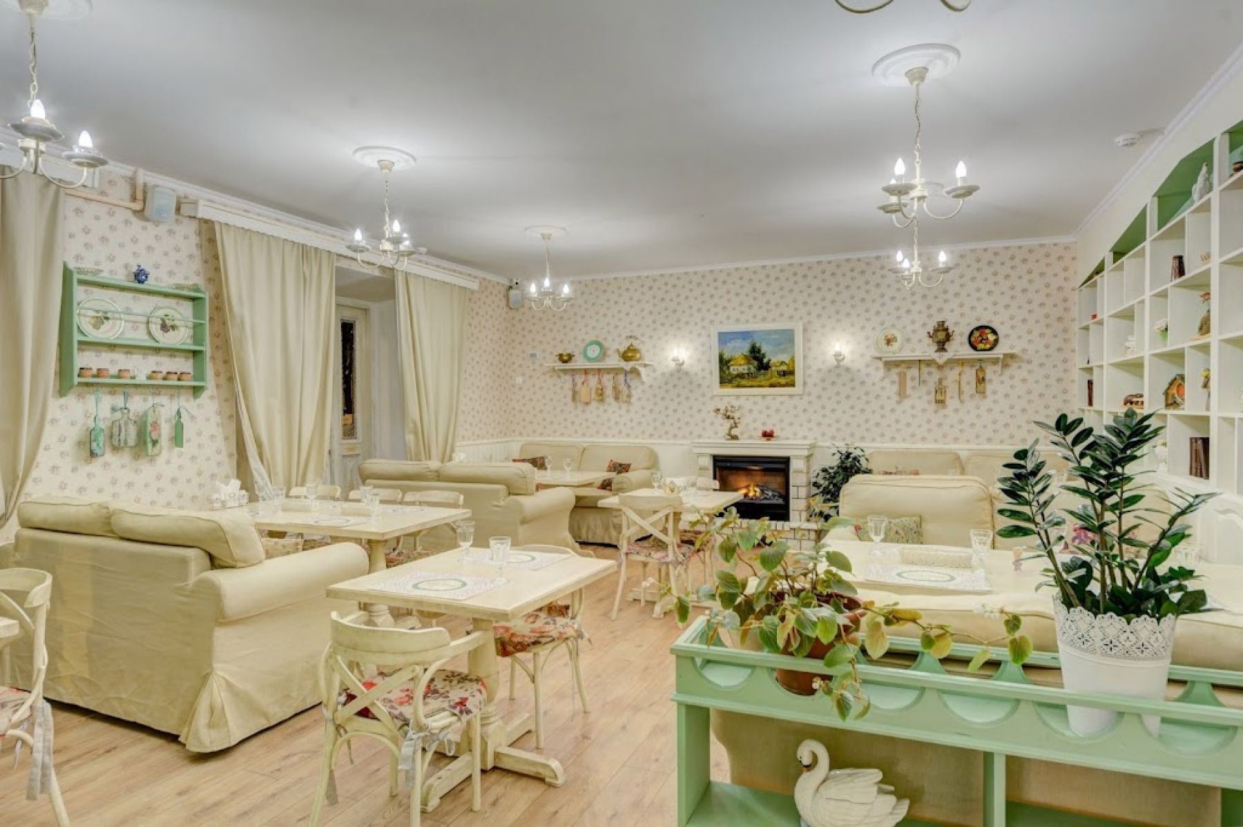 Велком-зона ресторана «Тетя Аида»