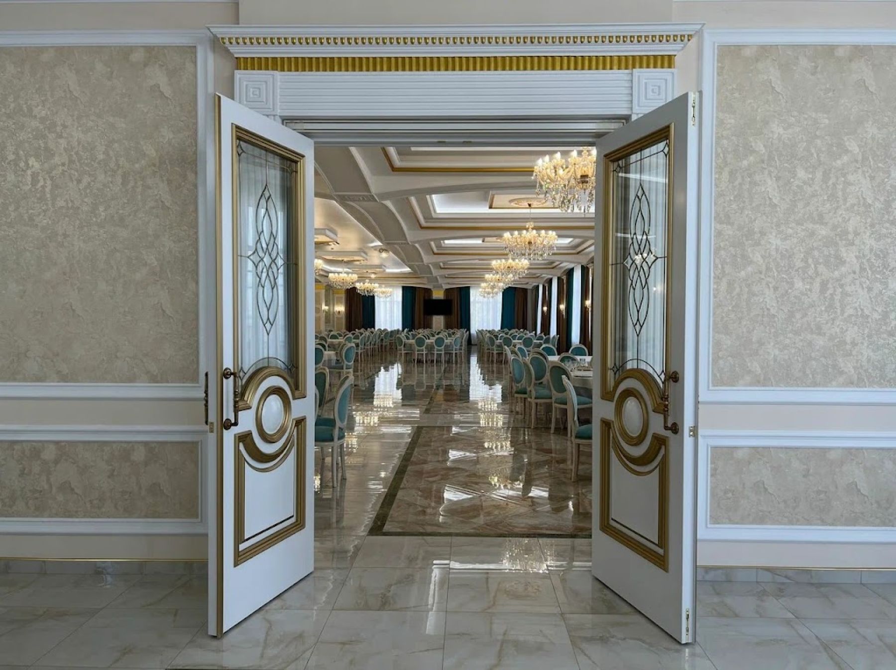 Банкетный зал "Меридиан" - уютная атмосфера