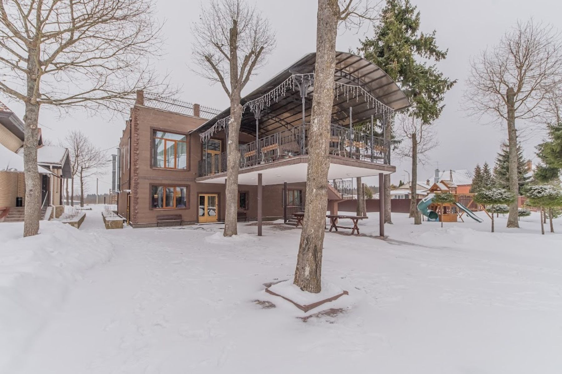 Русская баня для отдыха гостей