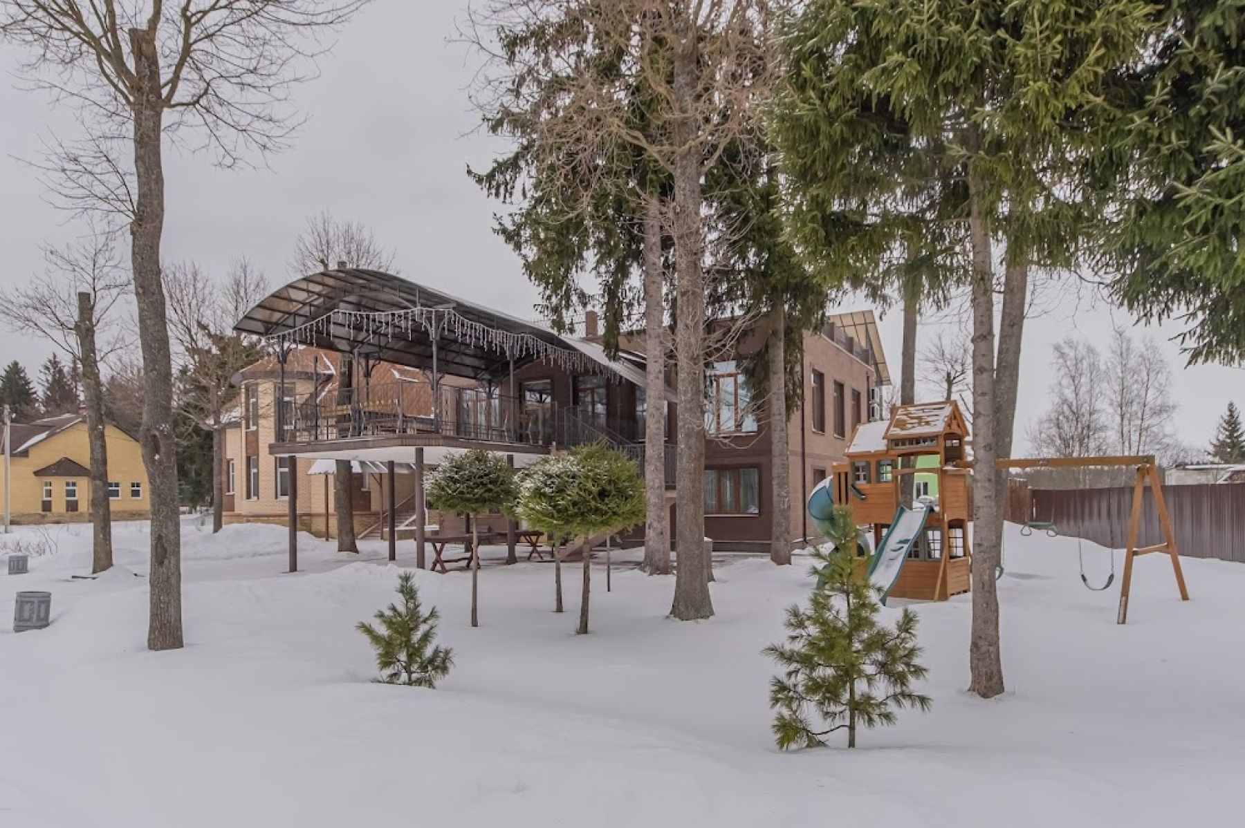 Открытый шатёр для мероприятий