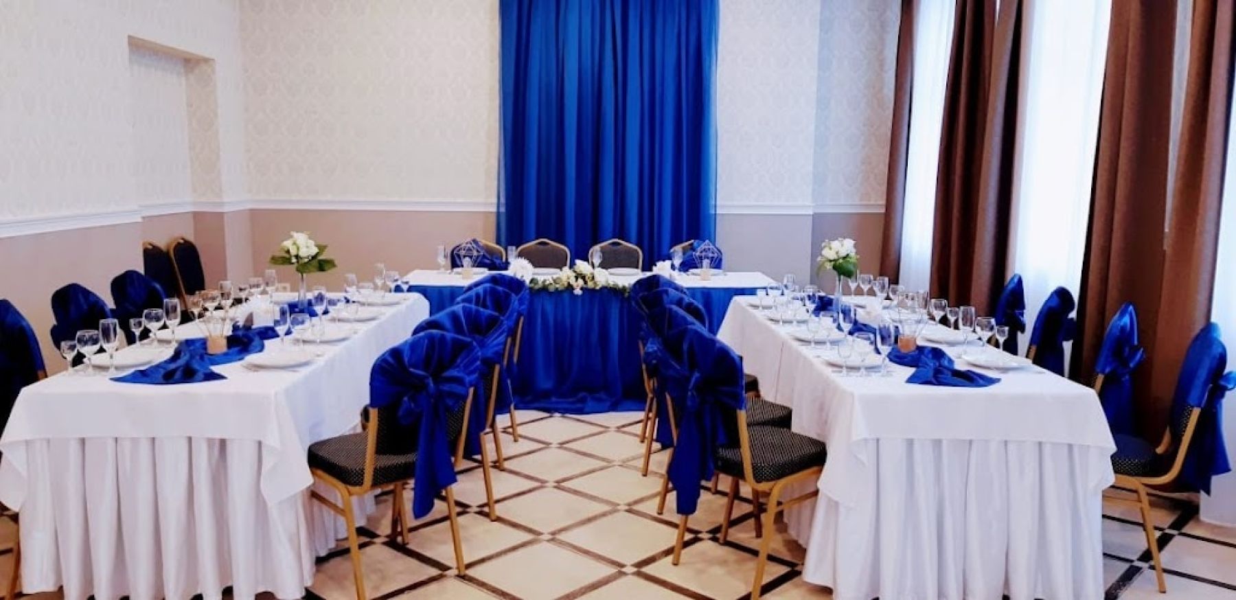 Оборудование для мероприятий в "Дом 16"