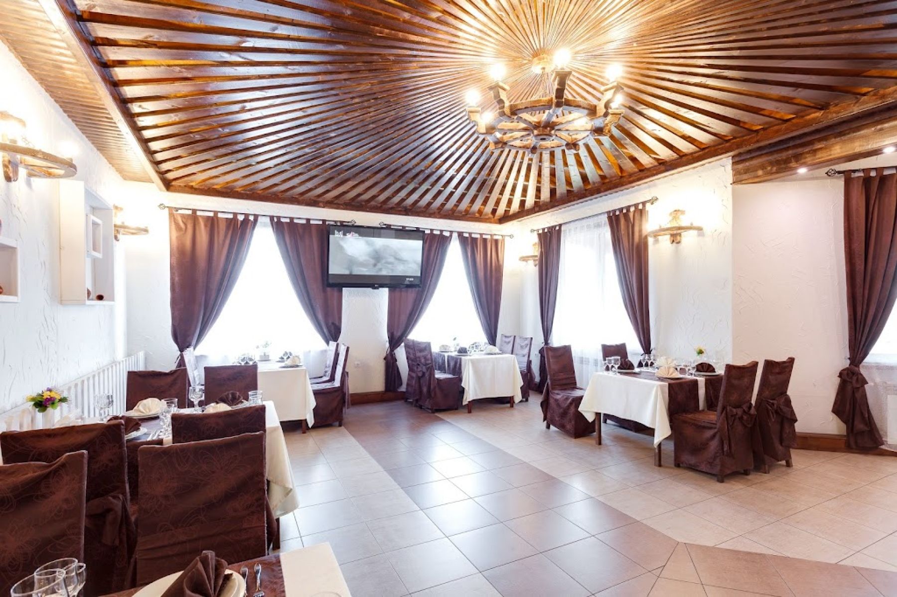 Велком-зона ресторана Усадьба