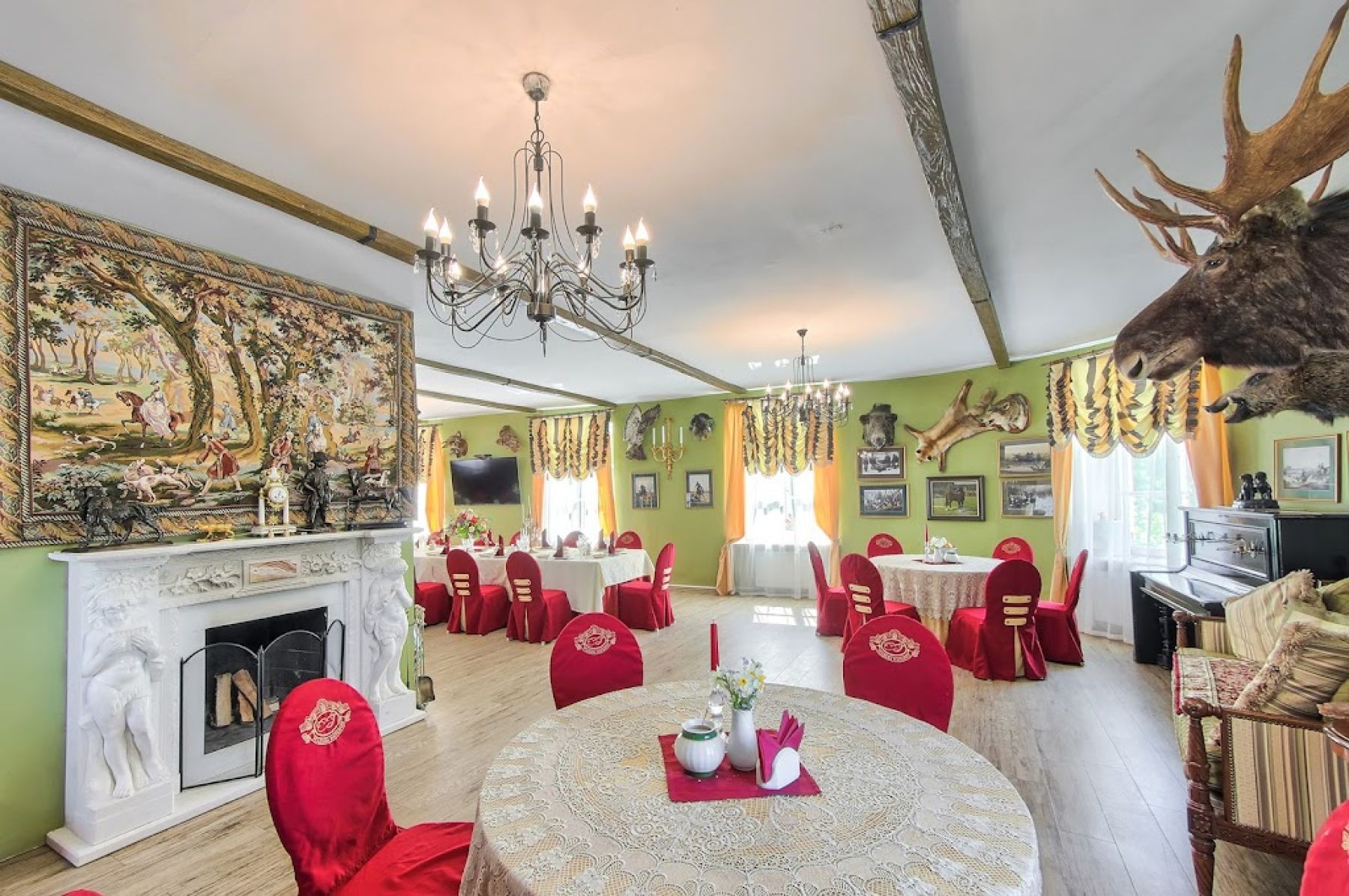 Банкетный зал усадьбы Марьино