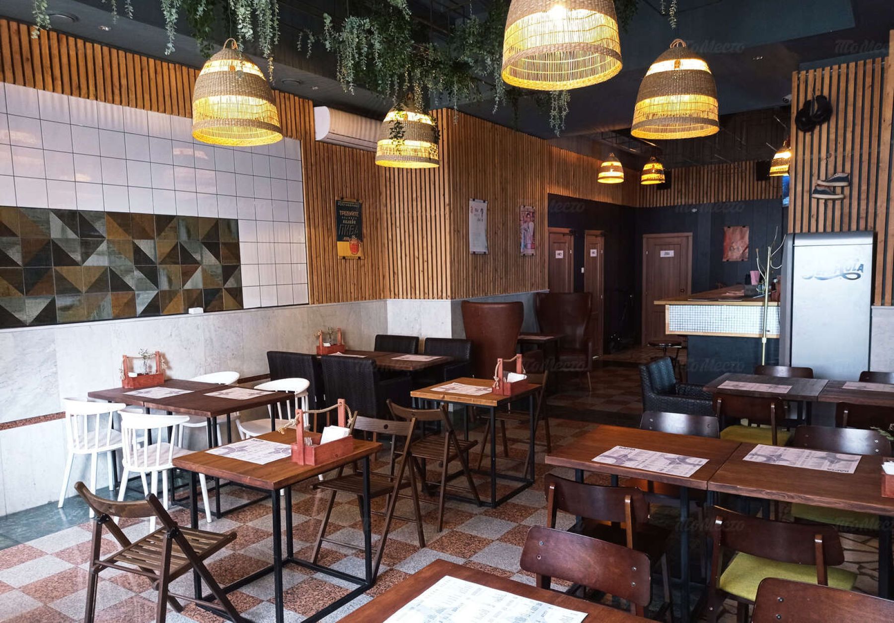 Современное оборудование в лофт-баре Клюковка