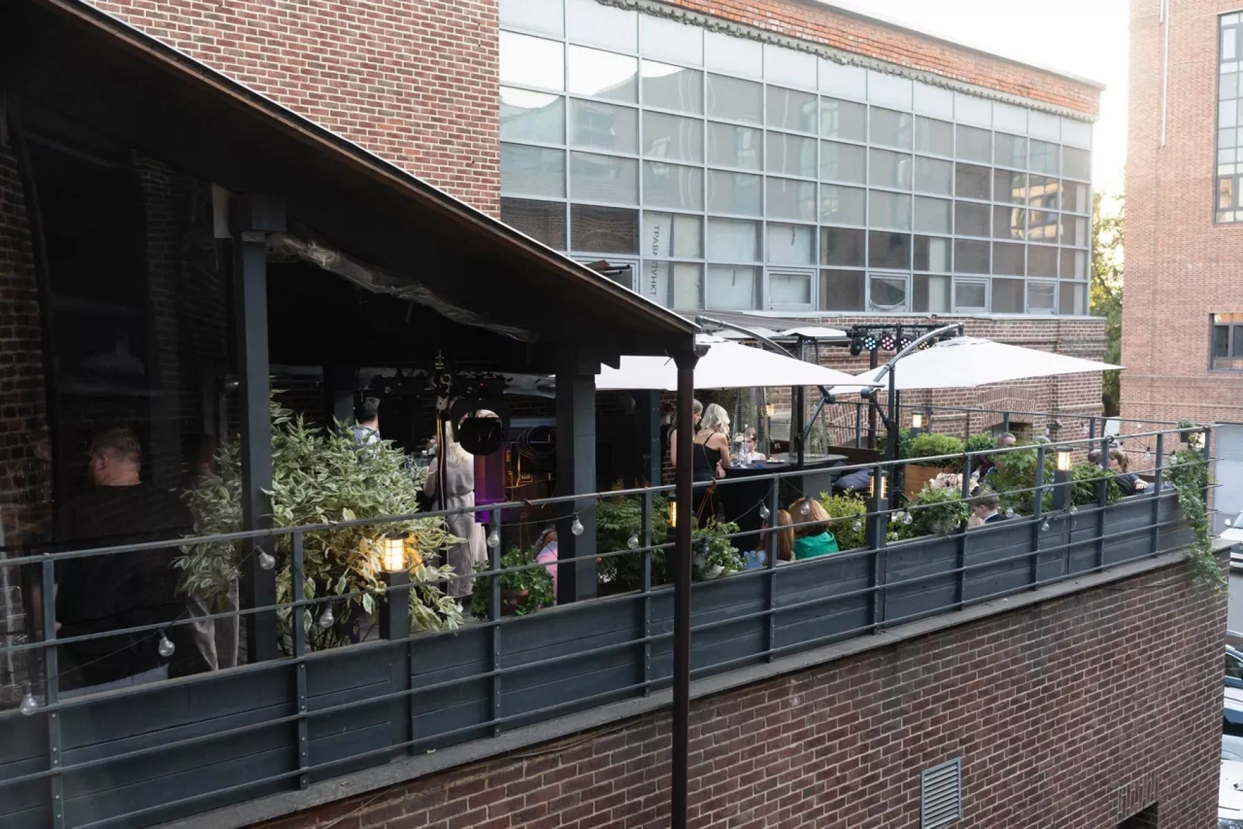 Интерьер арт-пространства ТvоёКино