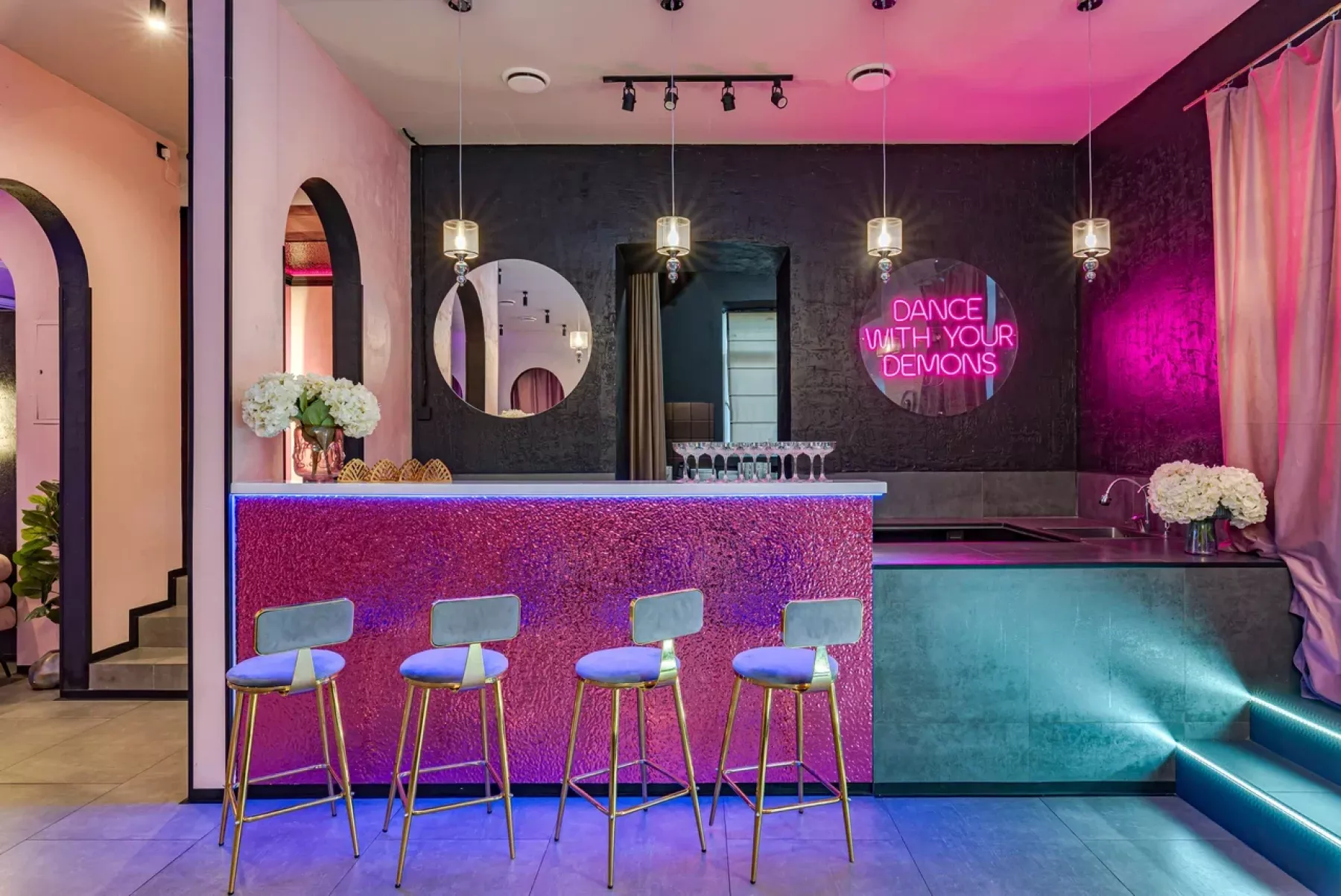 Лофт Рассвет - проектор