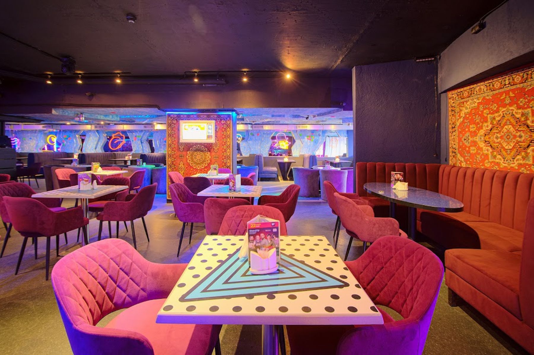 Зал для мероприятий в 'Руки ВВерх!'