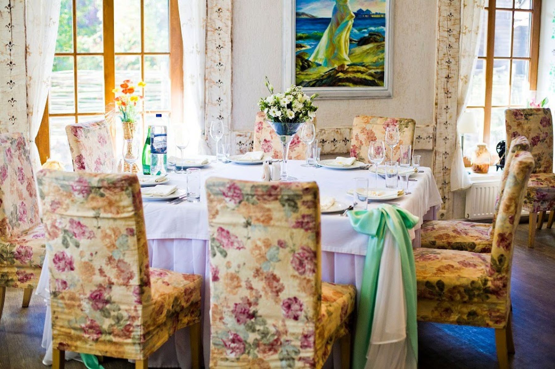 Интерьер банкетного зала «Старая Мельница»