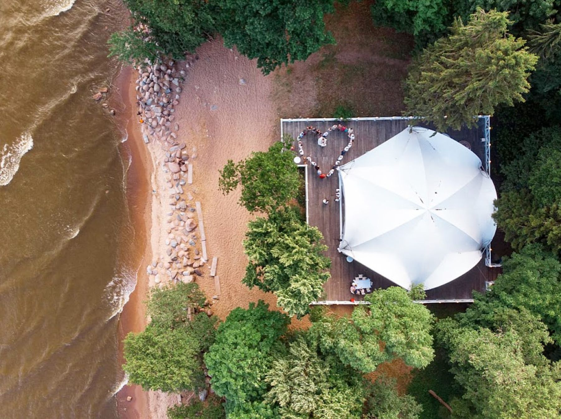 Внутренний вид шатра Paradise