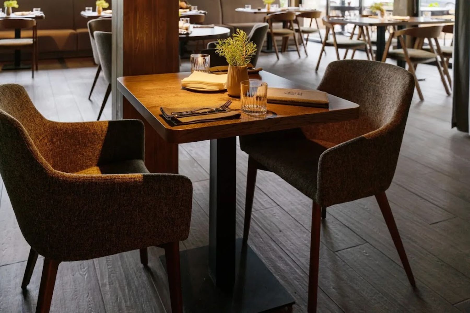 Банкетный зал ресторана «Лес»