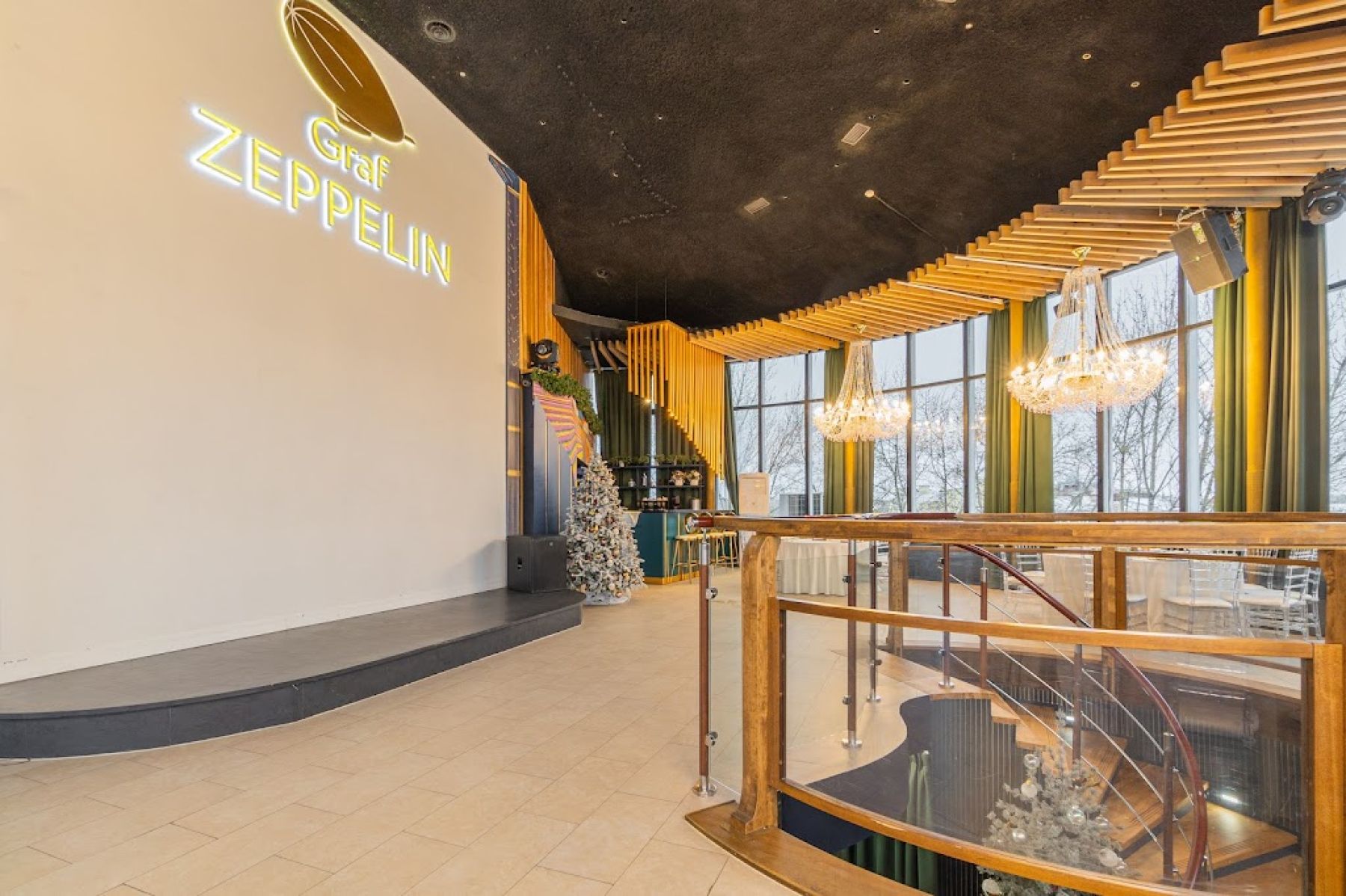 Зал ресторана Graf ZEPPELIN для мероприятий