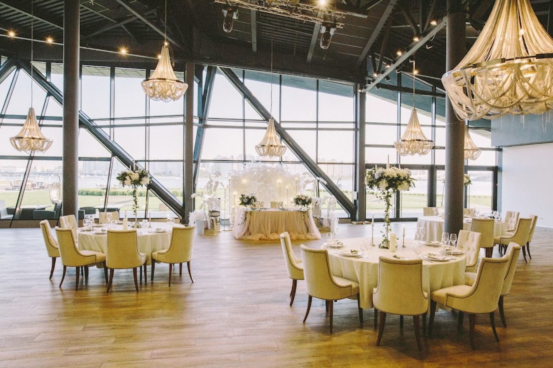 Мангальная зона в ресторане Royal Beach