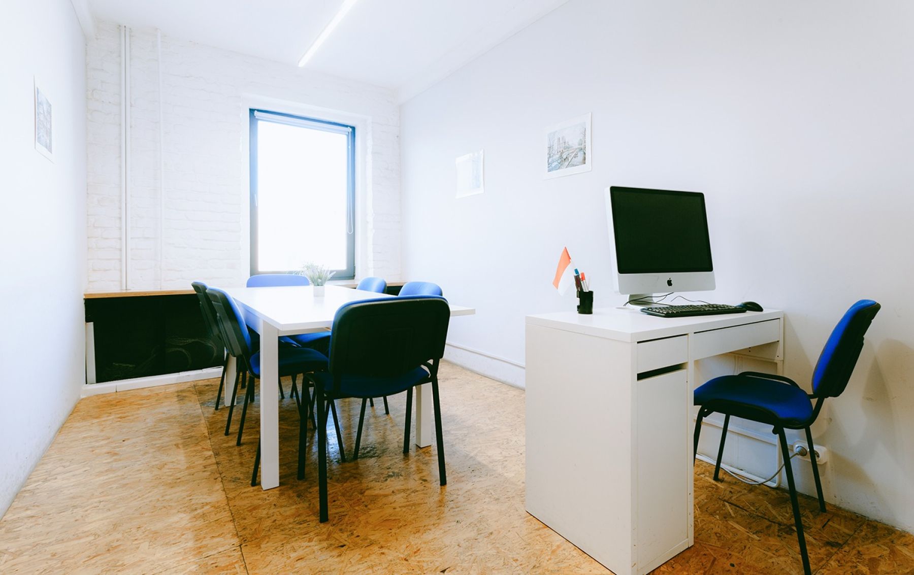 Светлая переговорная комната Room 4 в Москве