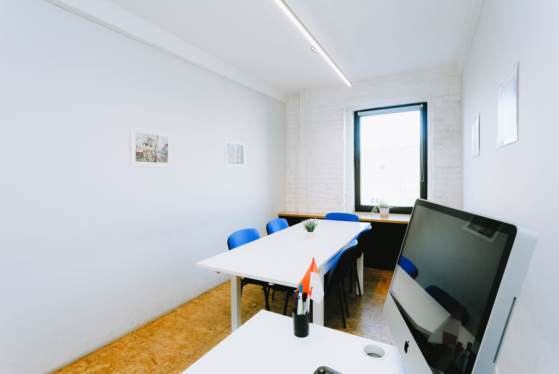 Комфортное рабочее пространство в Room 4