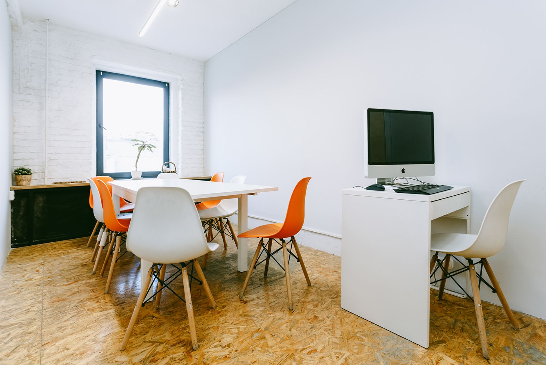 Современное оборудование в Room 5