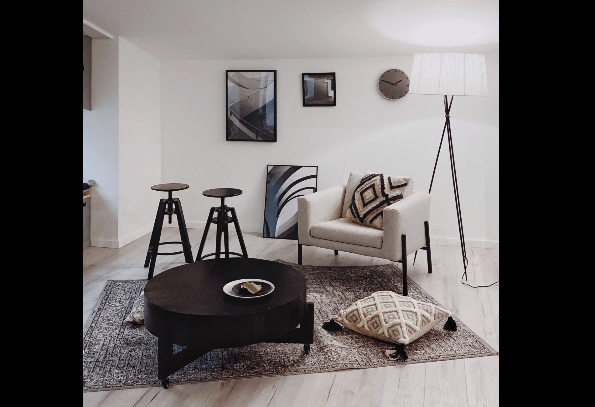 Стильный зал для тренингов и деловых встреч в Москве