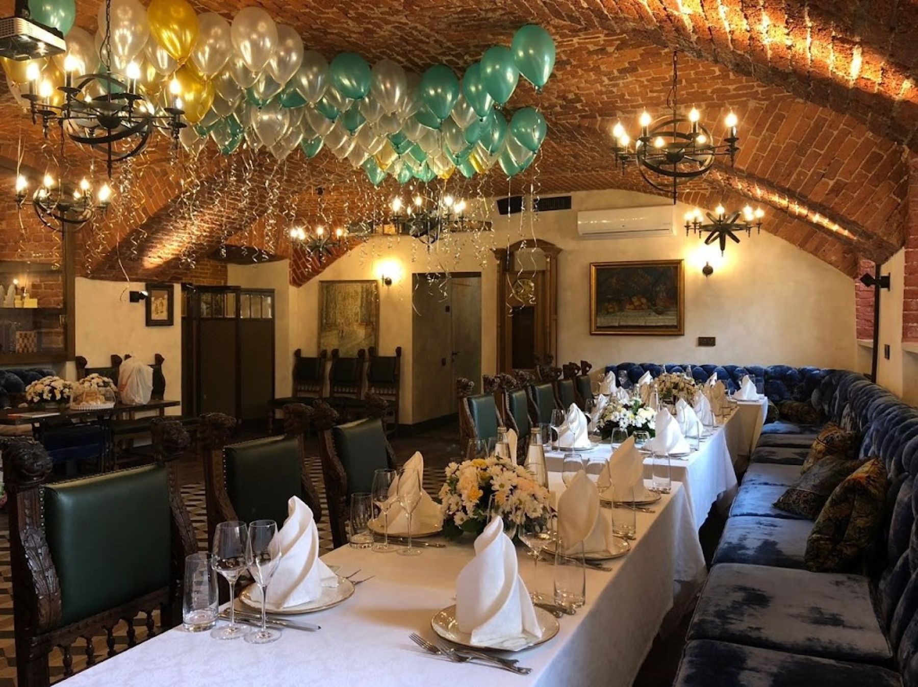 Внешний вид ресторана Кладовая