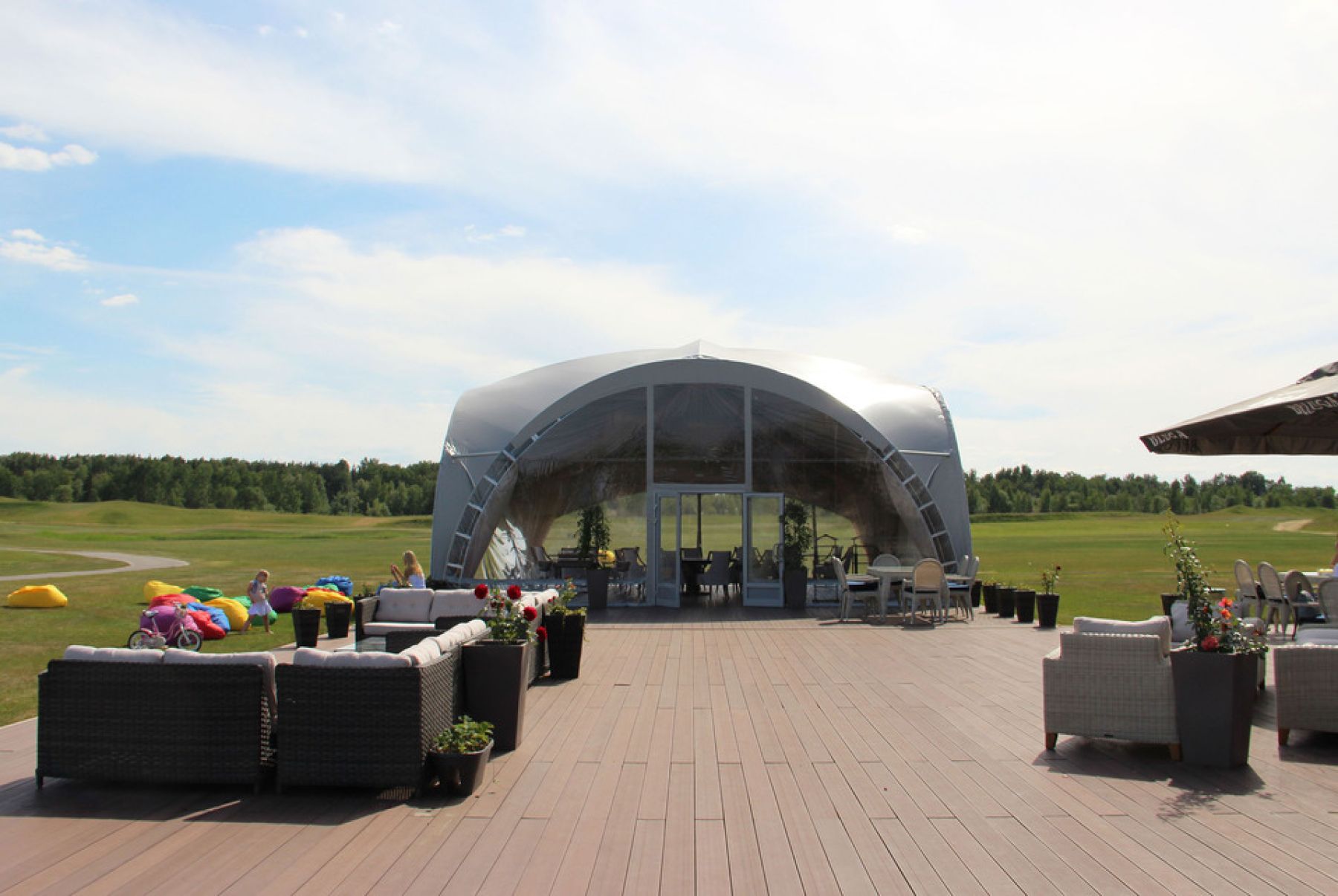 Терраса ресторана Лунка 19