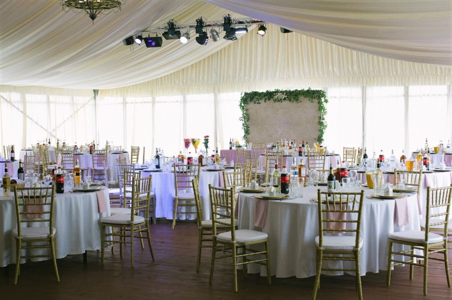 Вид на загородный комплекс «Кобрино»