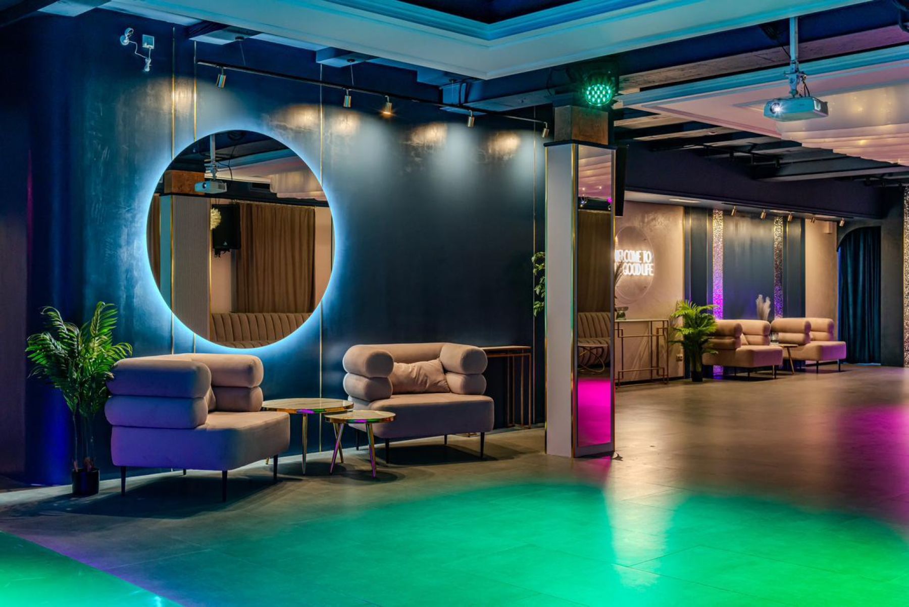 Дизайнерская мебель в Баум Холле