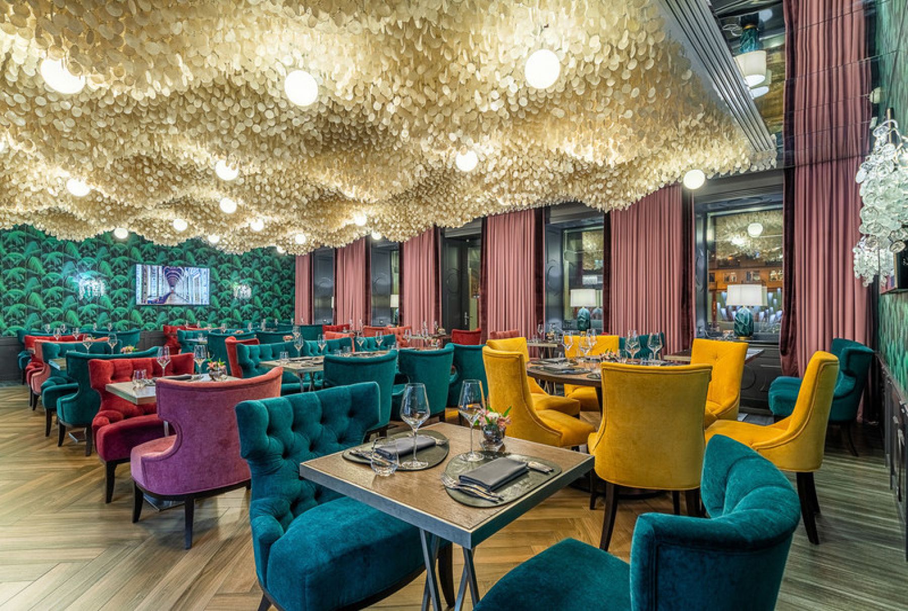 Банкетный зал ресторана LAARDO