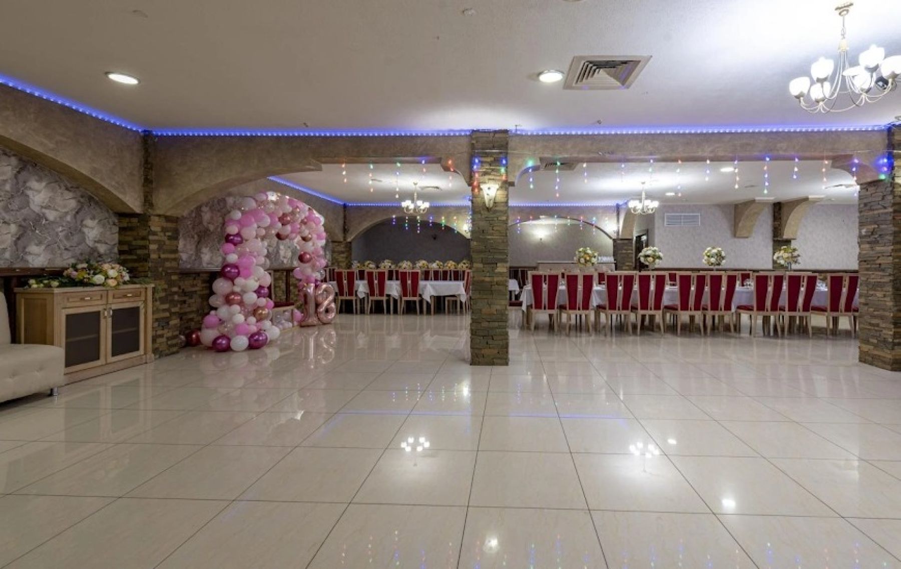 Банкетный зал в комплексе Максимус