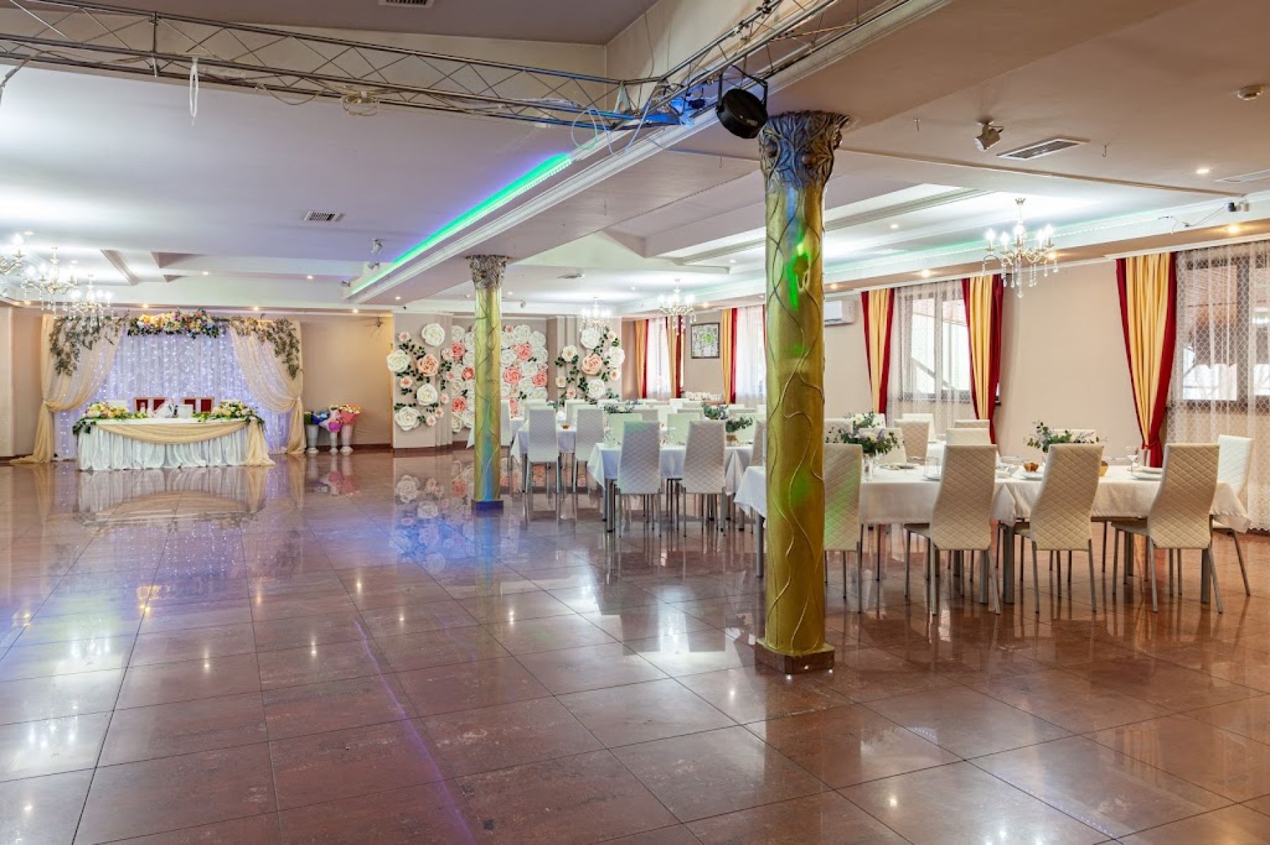 Летний зал для мероприятий в Краснодаре