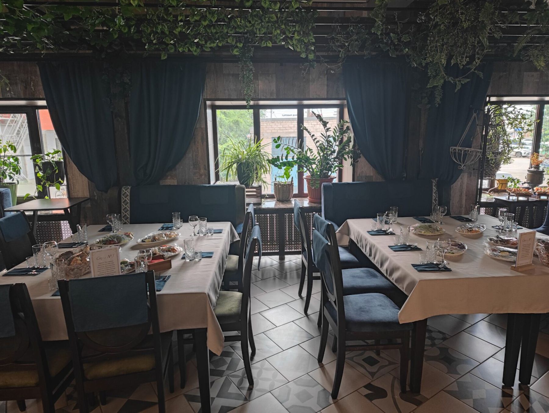 Кафе «Крутой Замес» - оформление для мероприятий