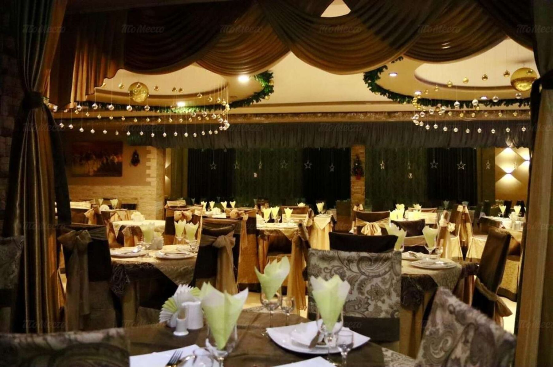 Танцпол кафе Караван