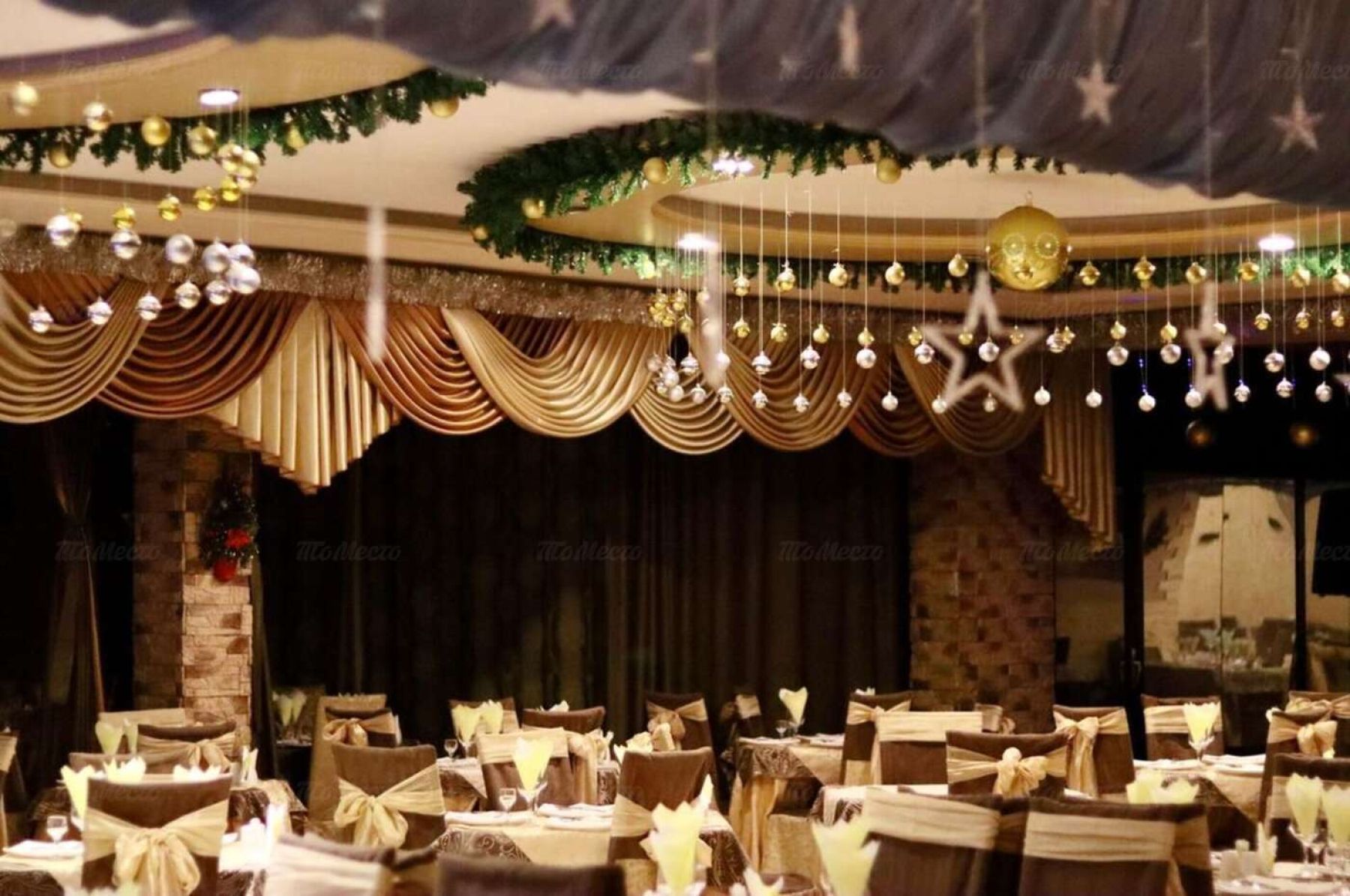 Зал кафе Караван