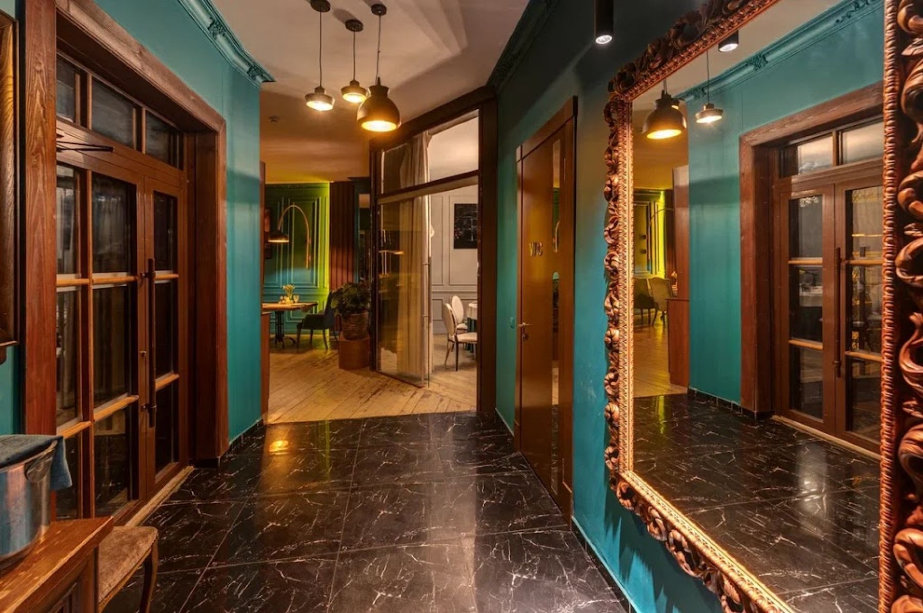 Велком-зона ресторана на дровах