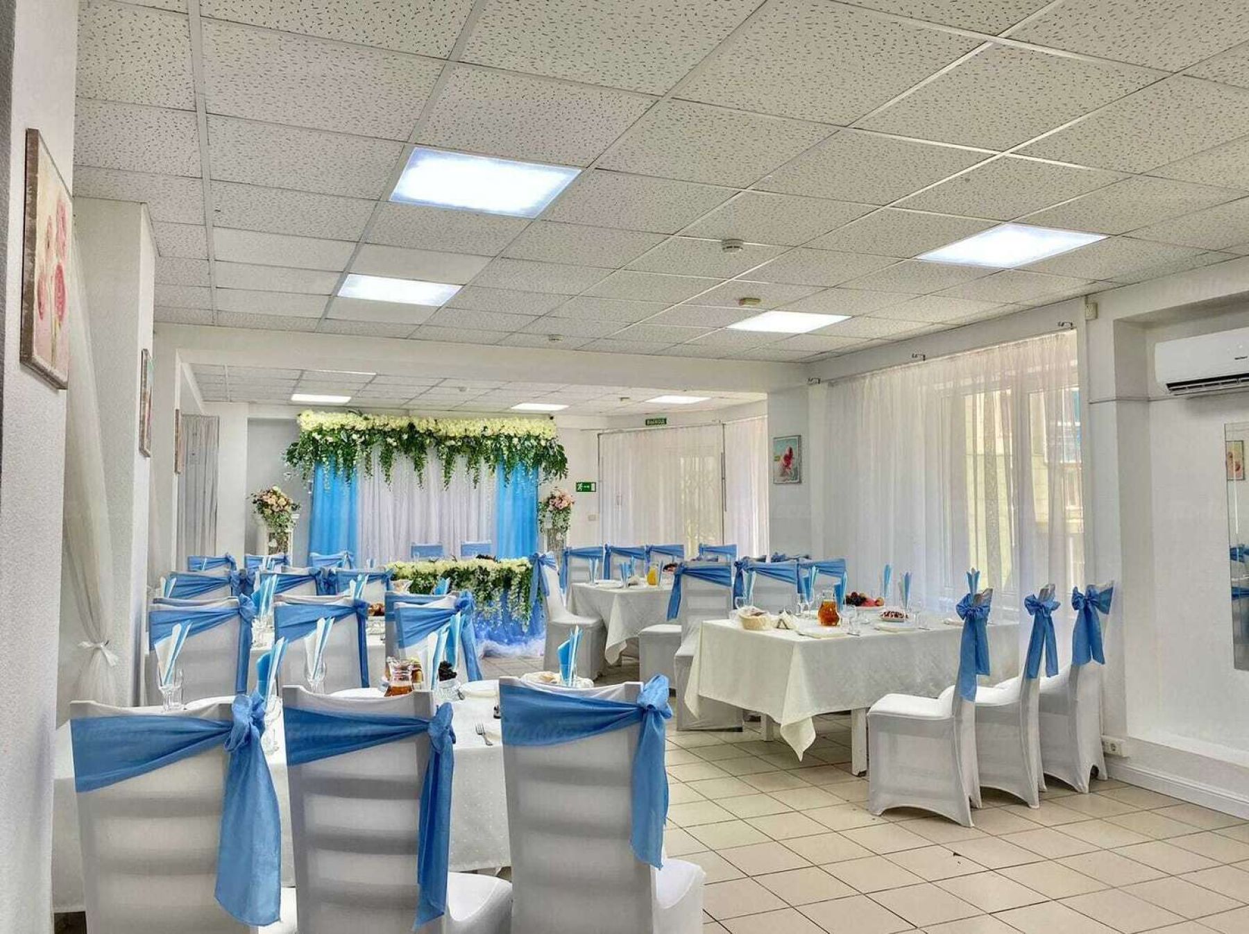 Ресторан Любава - вид на зал