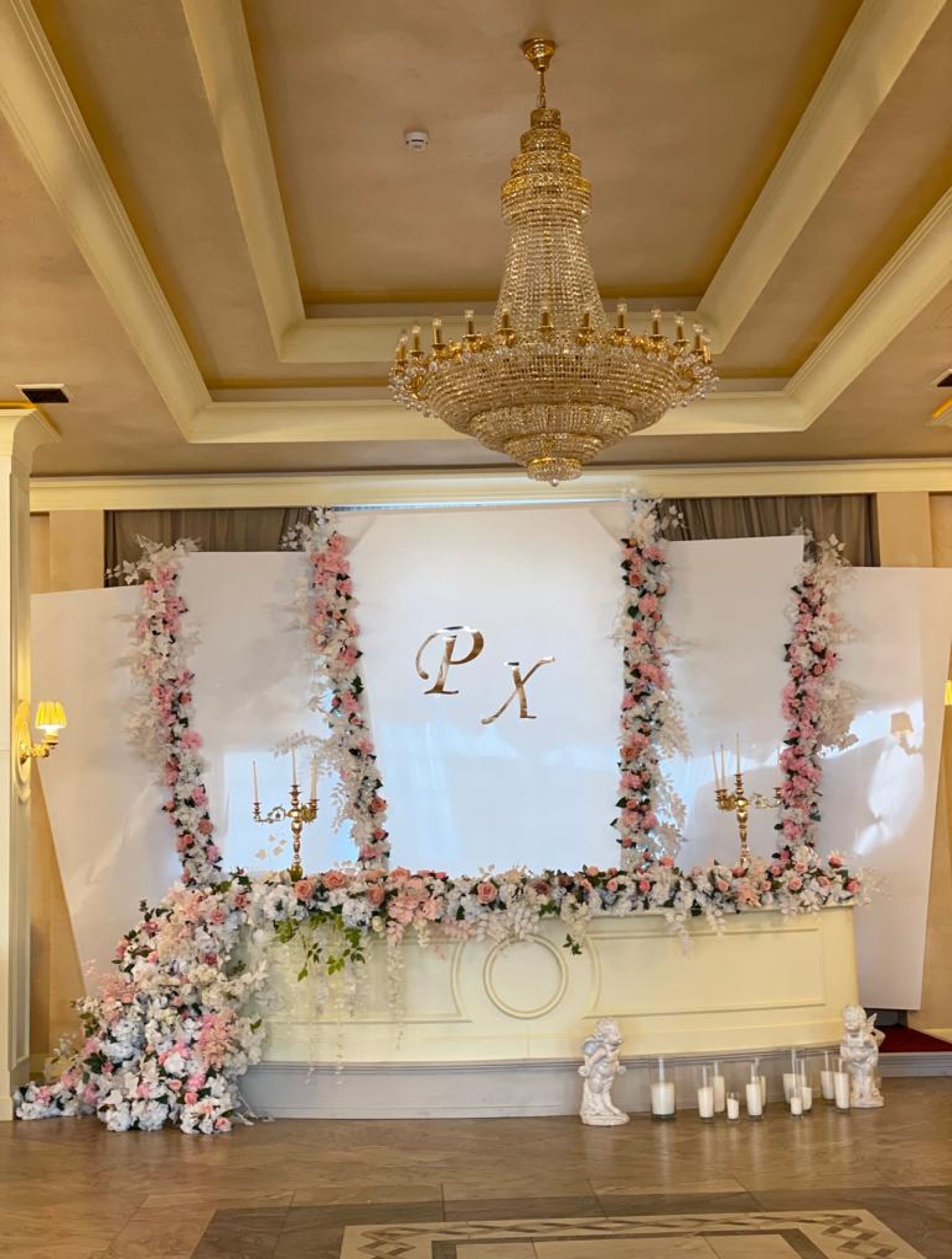 Интерьер зала Imperia Hall в барочном стиле