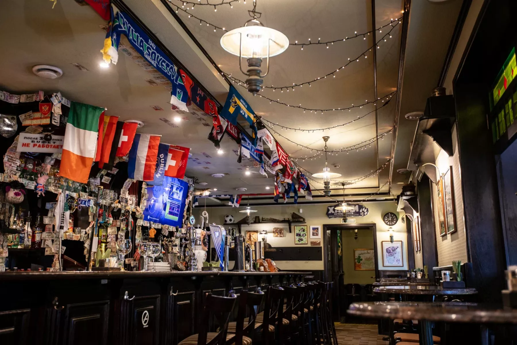 Зал паба FOX&GOOSE для мероприятий