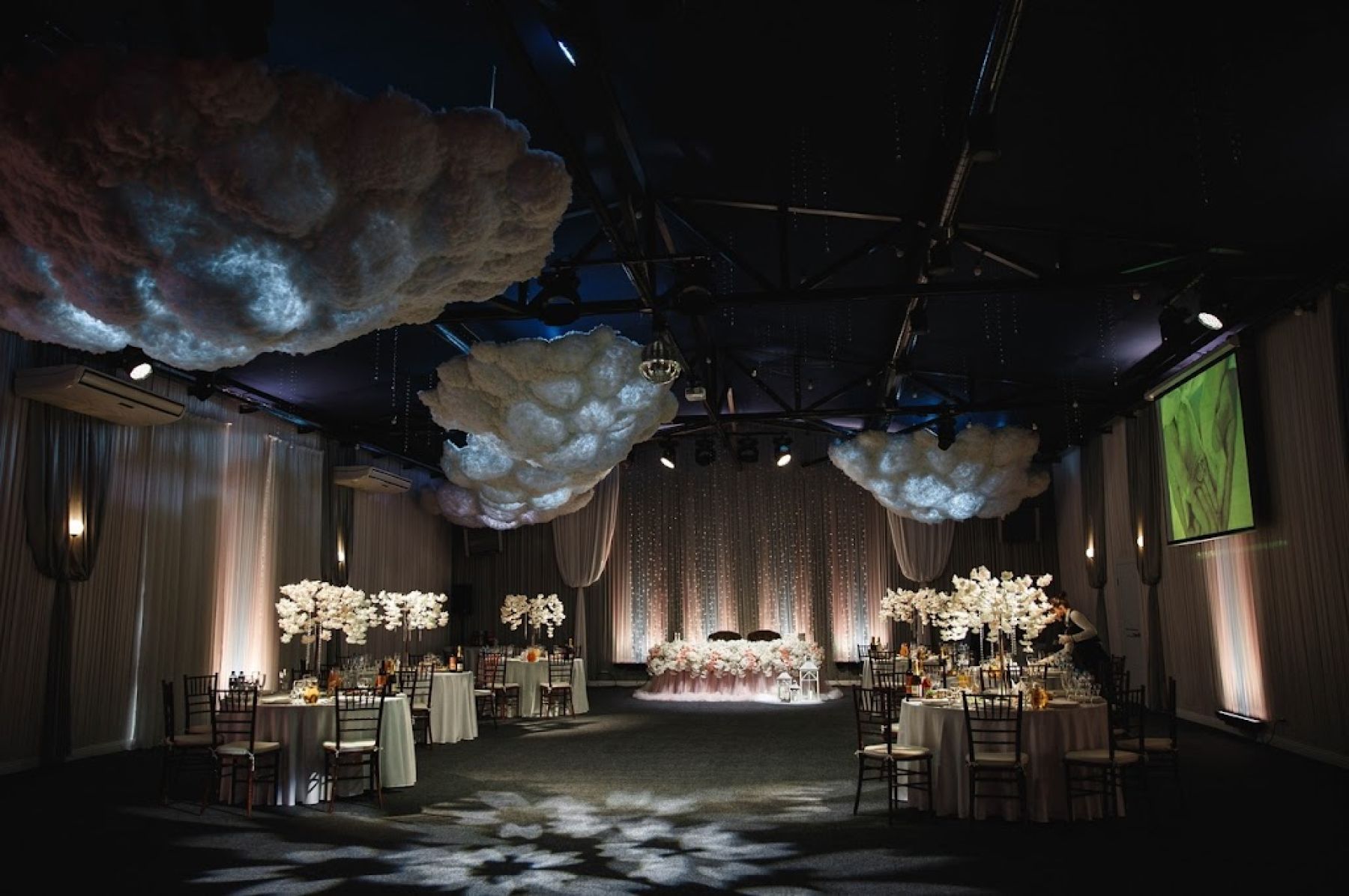 Сцена для мероприятий в Пушкинской Усадьбе