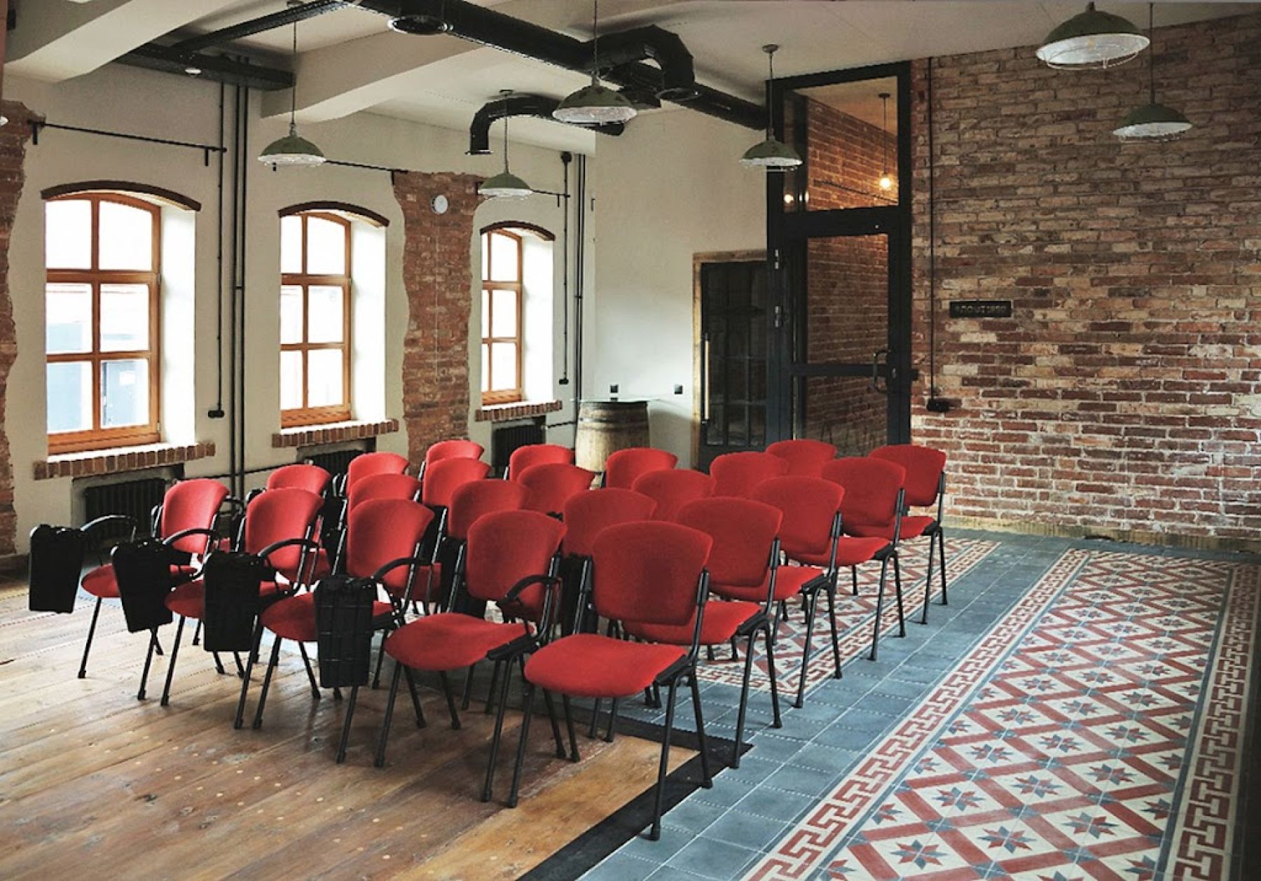 Интерьер ресторана 1890 в Волгограде