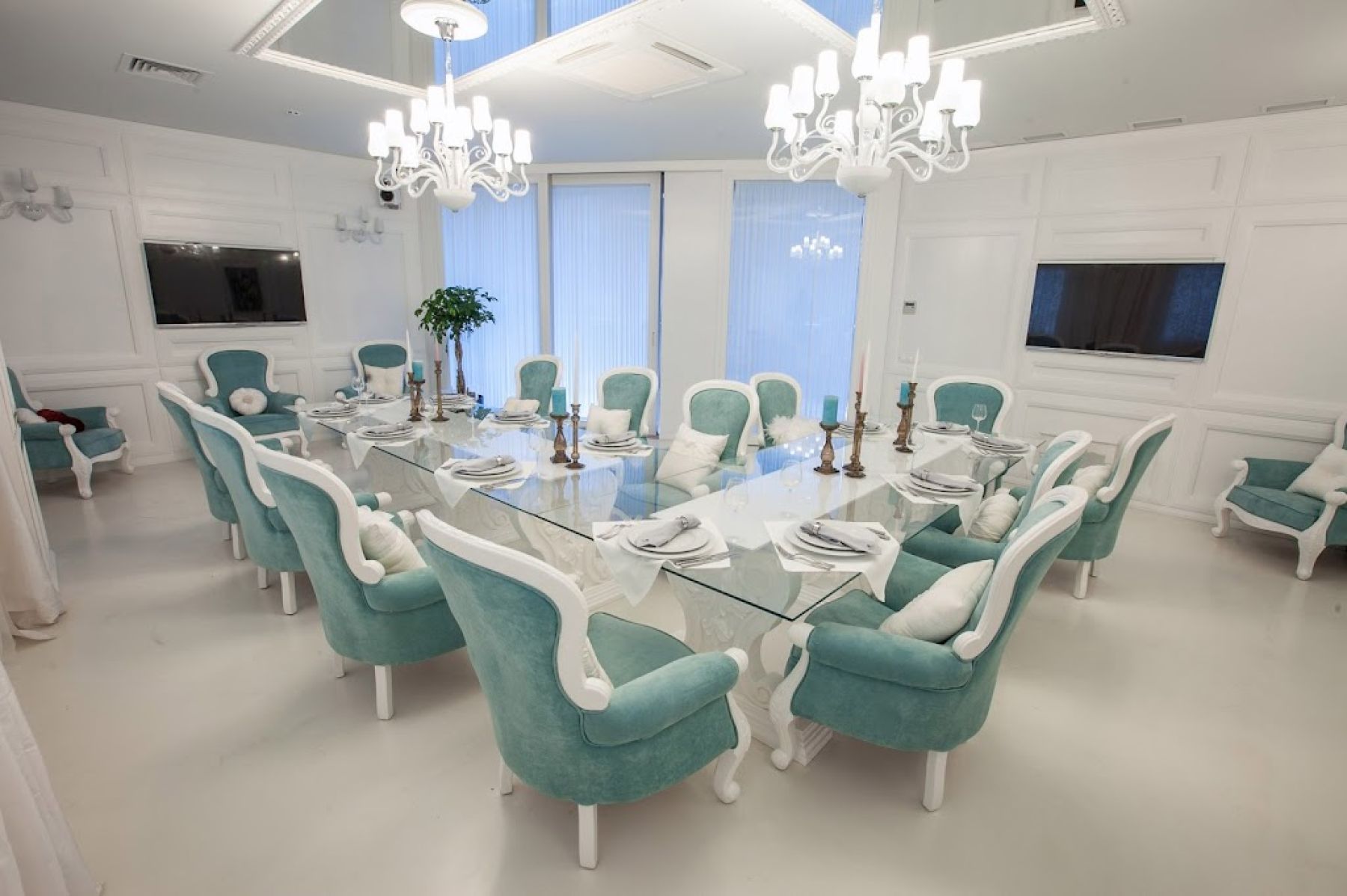 Летняя терраса ресторана ARTIST