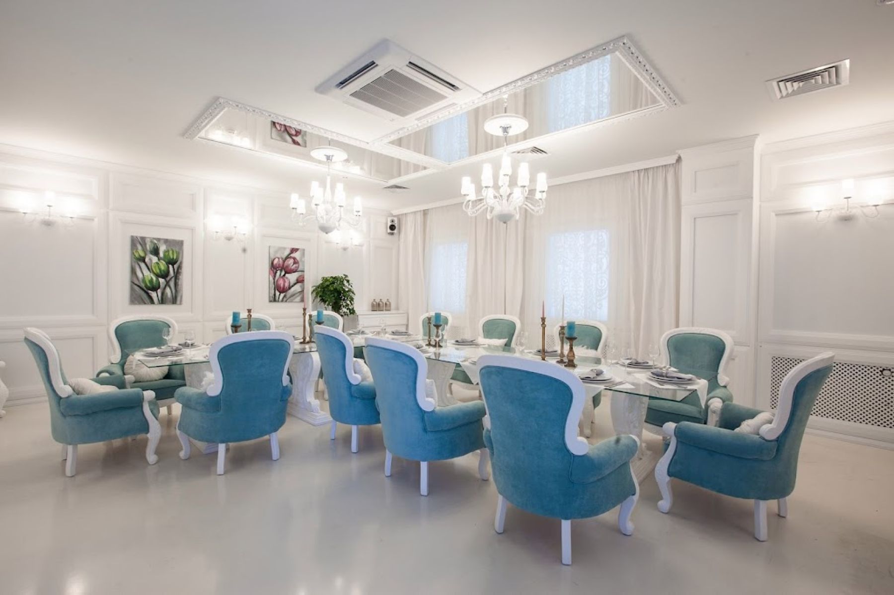 Зал для мероприятий в ресторане ARTIST