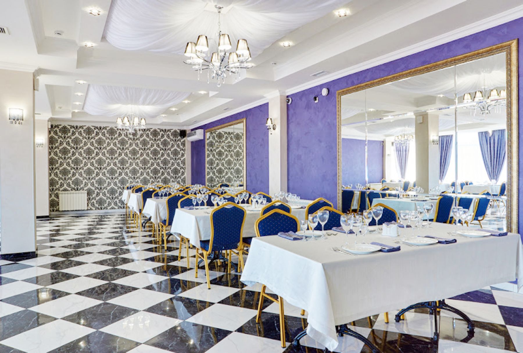 Ресторан «Семь Королей» в Волгограде - интерьер