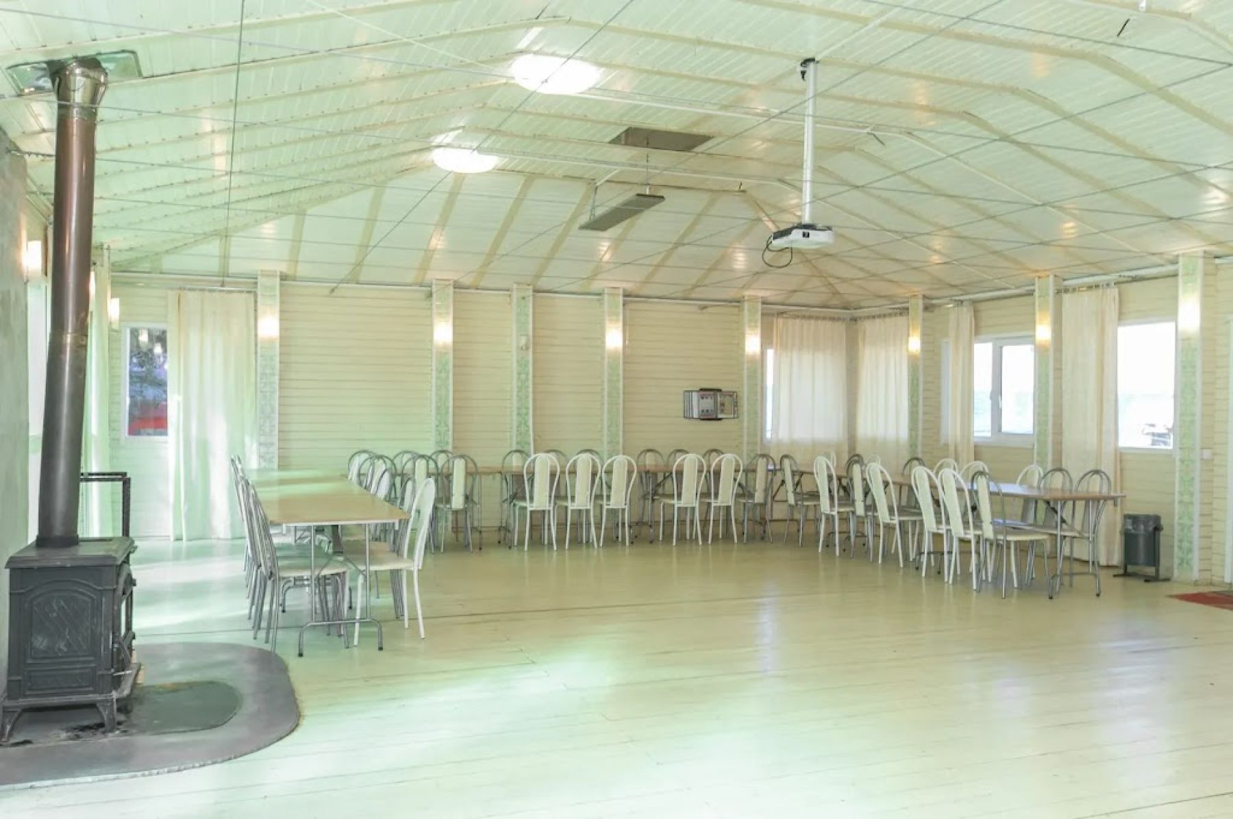 Зона для отдыха в Monkey Park