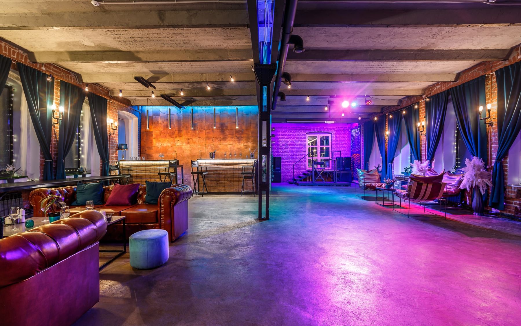 Летняя веранда лофта CUPRUM