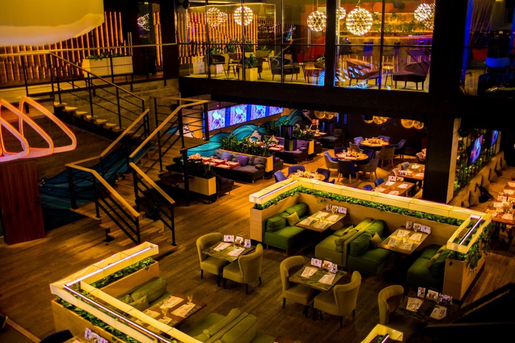 Интерьер ресторана Del Mar