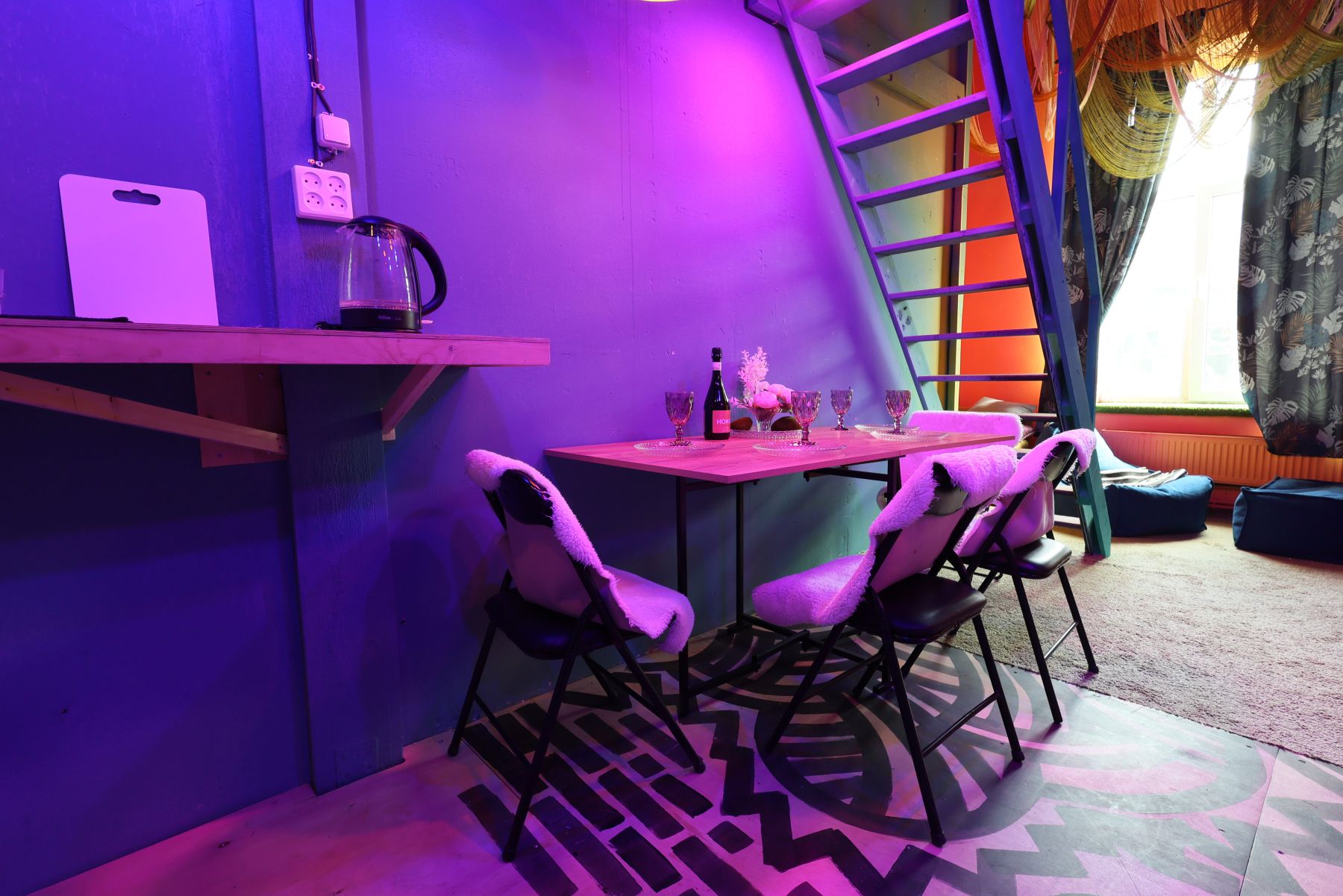 Интерьер лофта Африка на Шоссе Энтузиастов