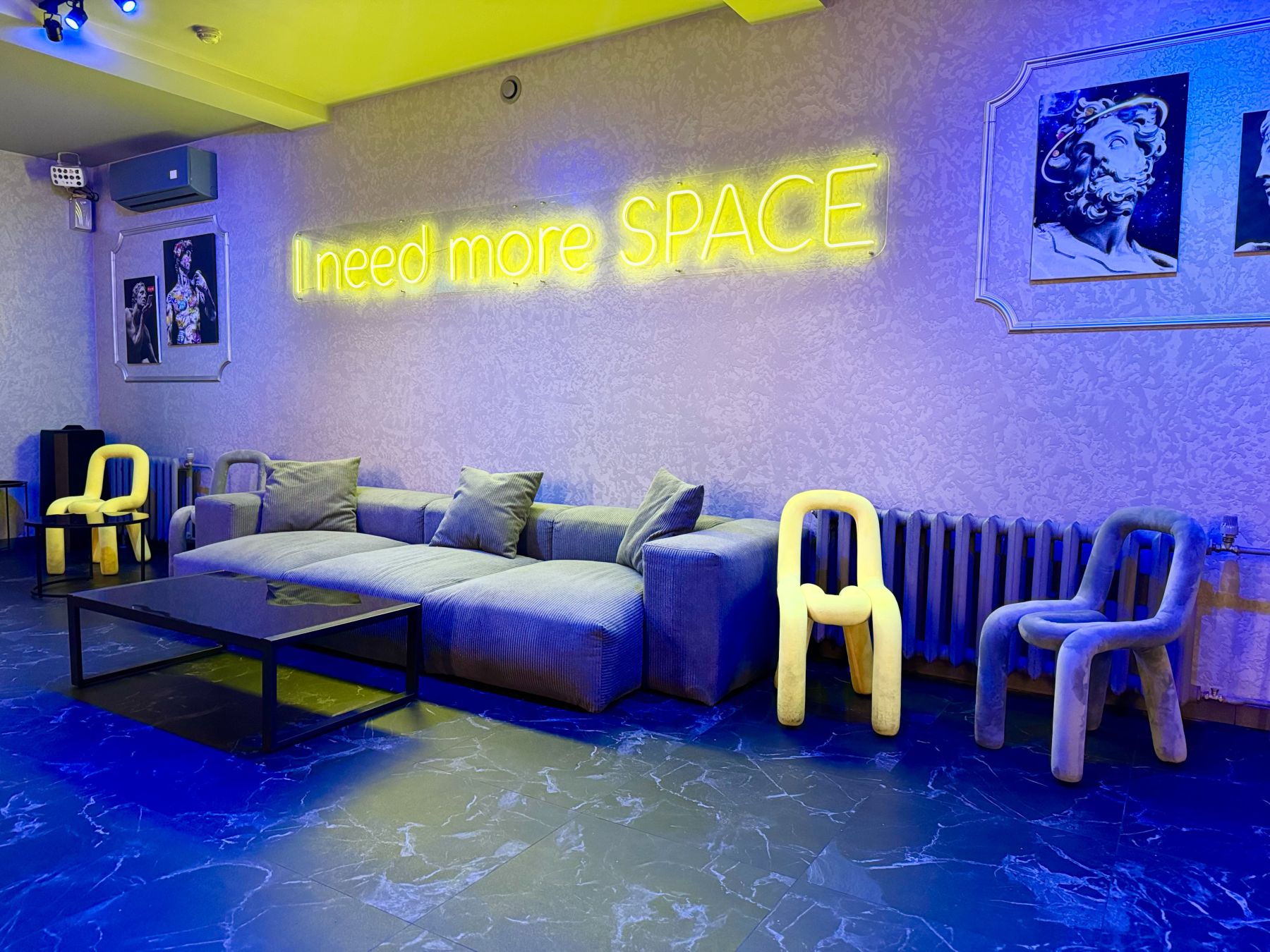 Открытая кухня в Luna Loft