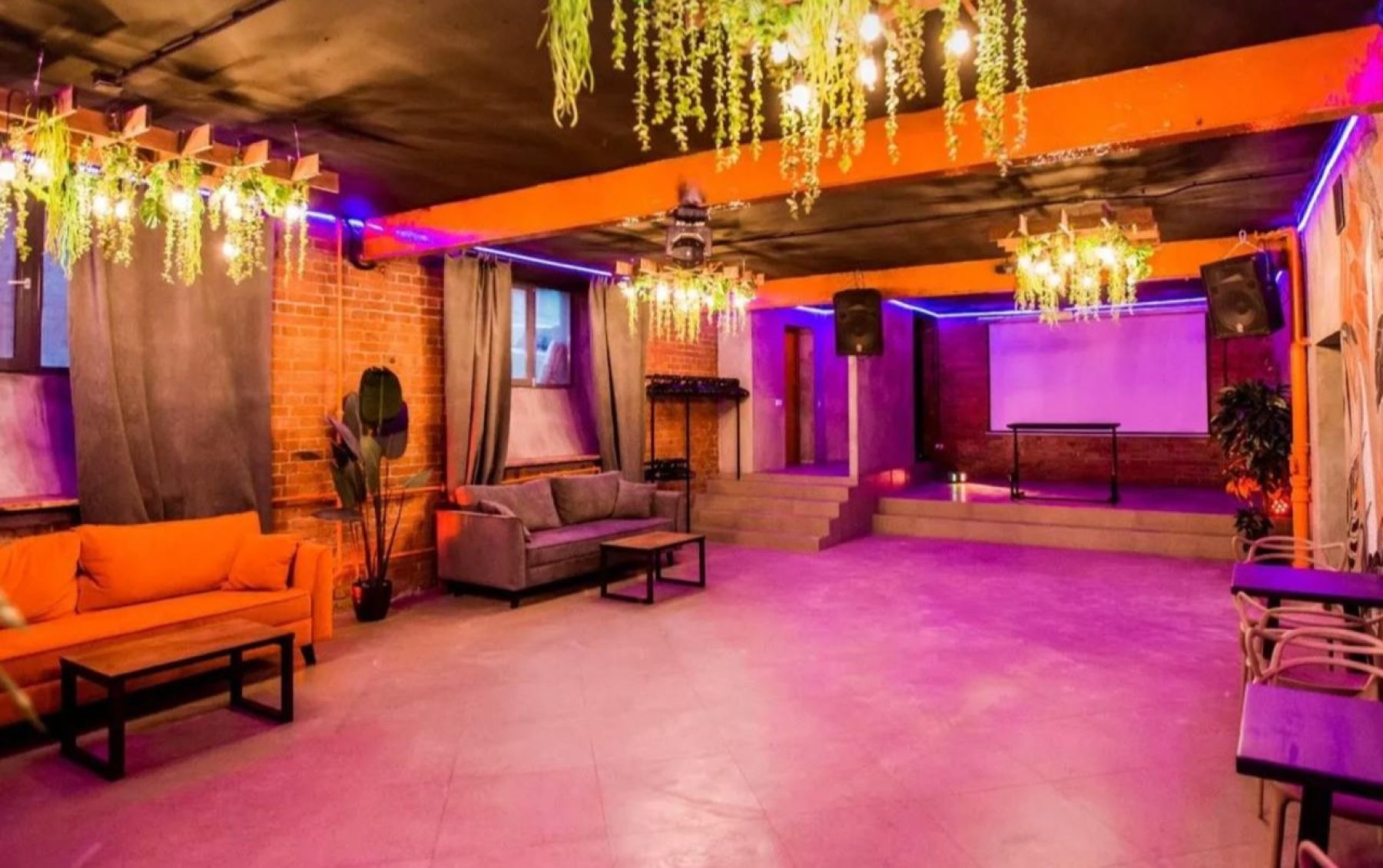 Лофт BRONZA - зал для мероприятий