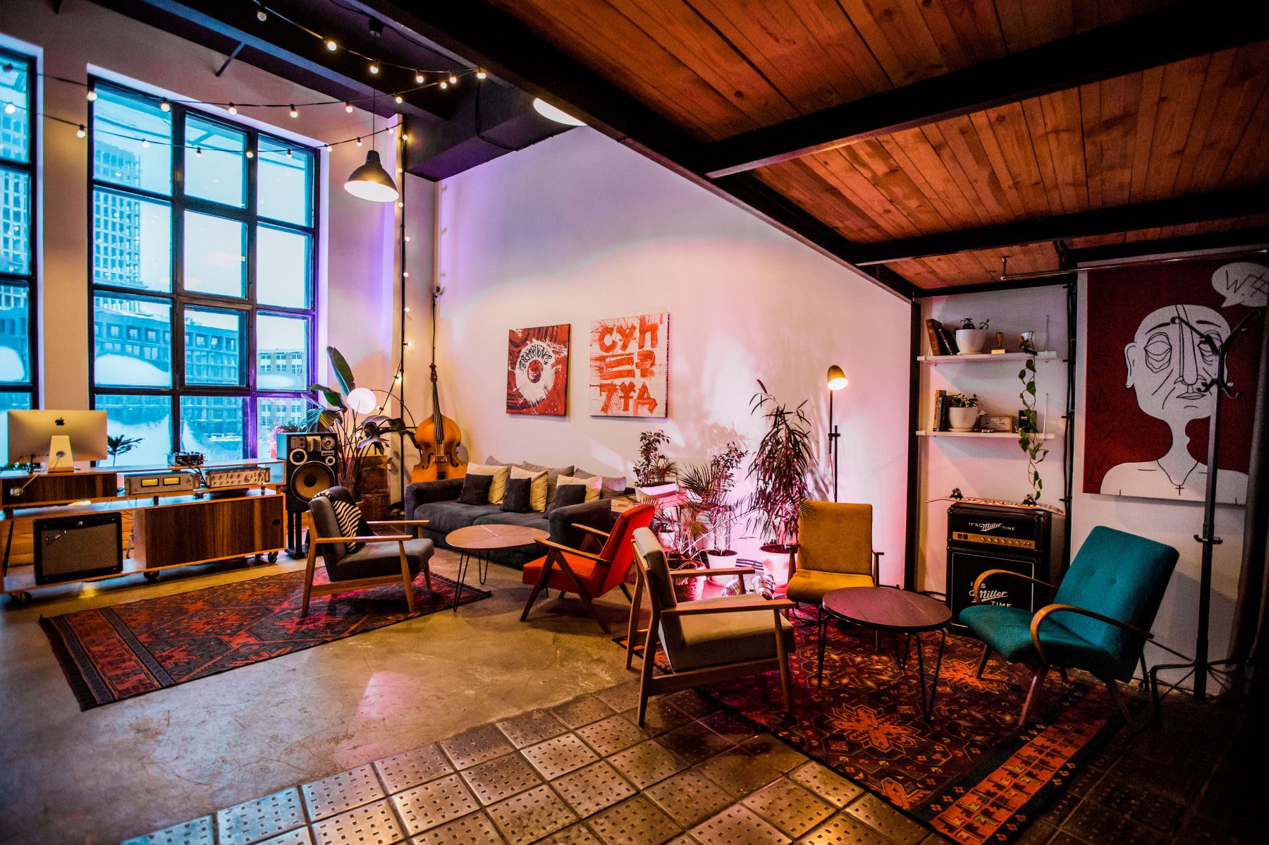 Панорамные окна с видом на Останкинскую телебашню