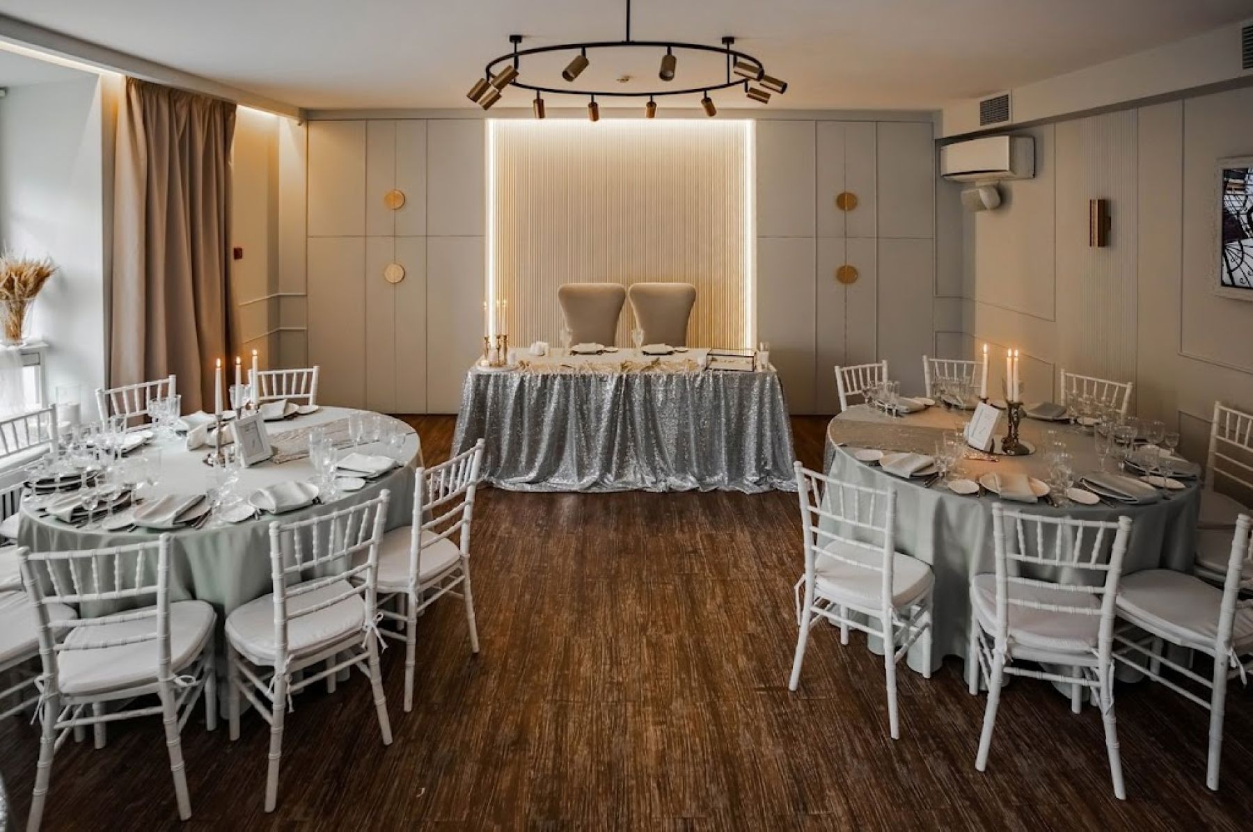 Лофт Весенний - столовая зона для мероприятий