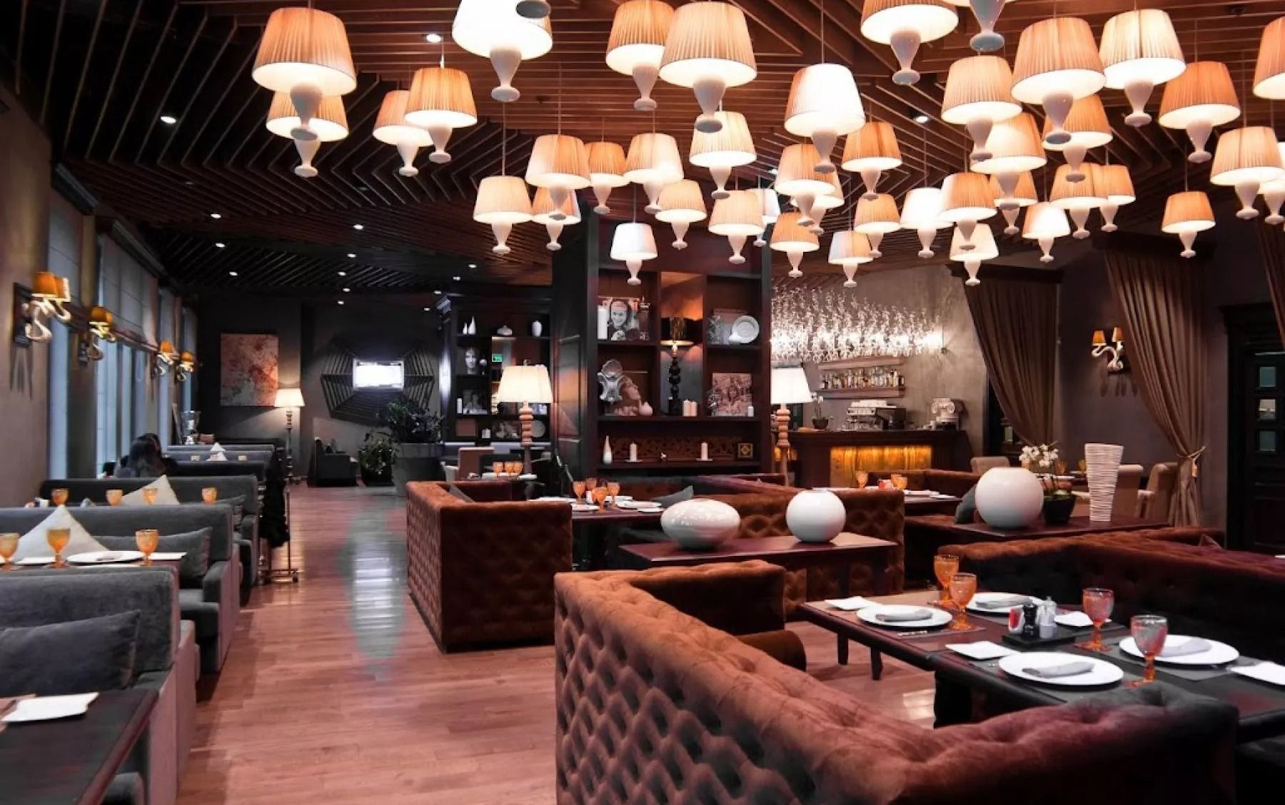 Интерьер ресторана "Бурбон" в Москве