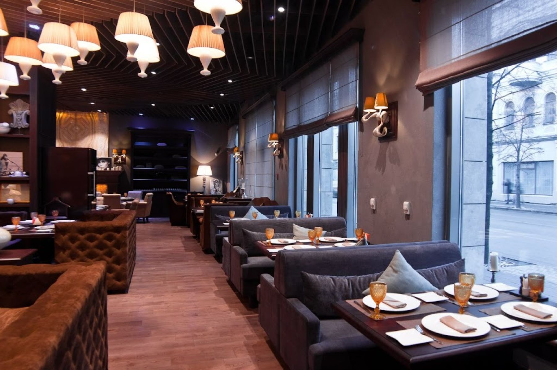 Музыкальное оборудование в банкетном зале "Бурбон"