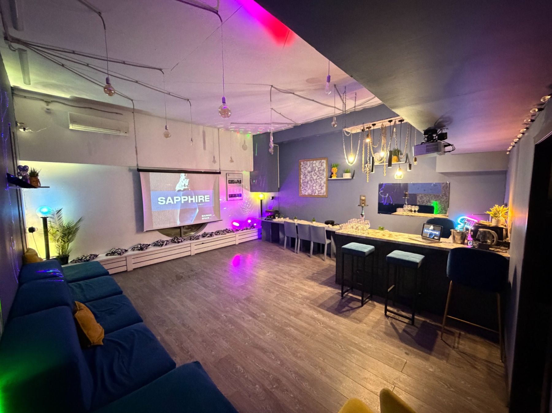 Интерьер лофта Сапфир